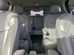 
										TOYOTA SIENNA full									