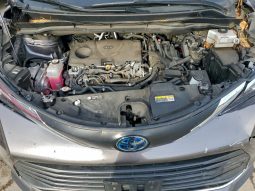 
										TOYOTA SIENNA full									