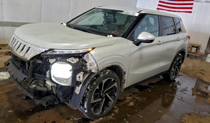 
								MITSUBISHI OUTLANDER full									