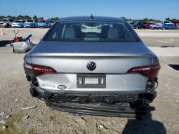 
										VOLKSWAGEN JETTA full									