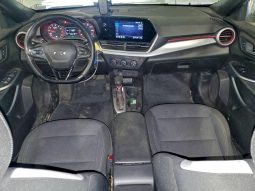 
										CHEVROLET TRAX full									