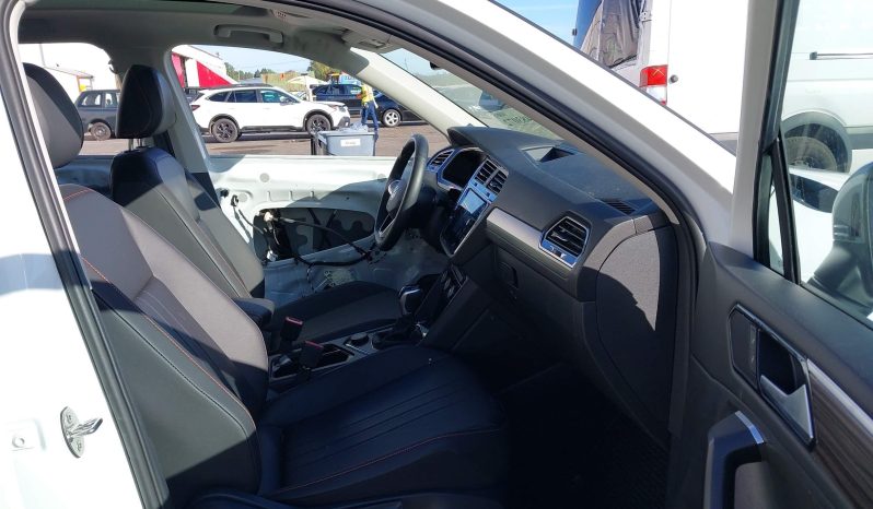 
								Volkswagen Tiguan full									