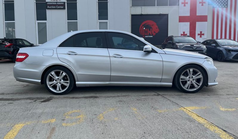 
								MERCEDES-BENZ E CLASS full									