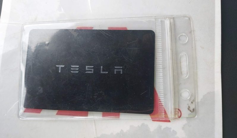 
								Tesla Model Y Performance full									