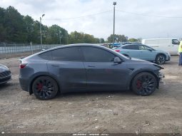 
										Tesla Model Y Performance full									