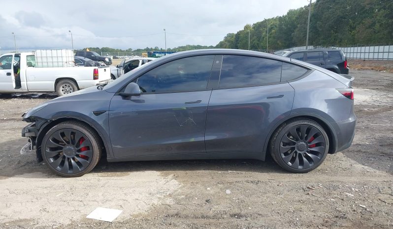 
								Tesla Model Y Performance full									