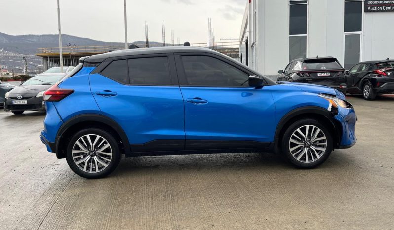 
								NISSAN KICKS full									