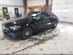 
										Mercedes C300 full									