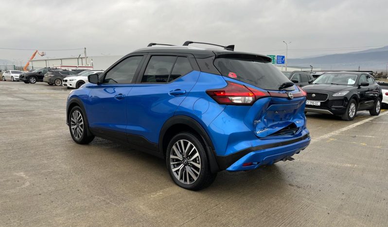 
								NISSAN KICKS full									