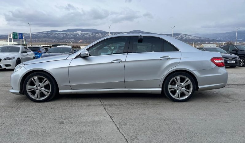 
								MERCEDES-BENZ E CLASS full									