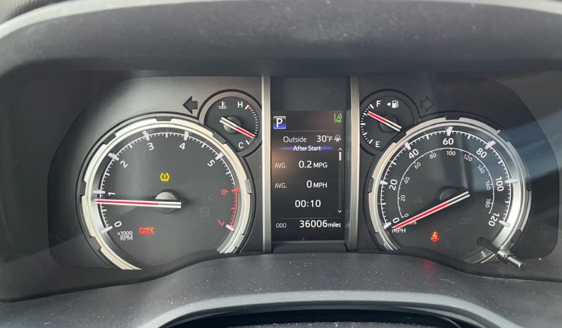 
								TOYOTA 4 RUNNER full									