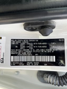 
										TOYOTA 4 RUNNER full									