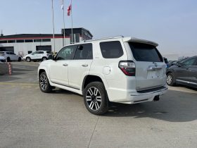 TOYOTA 4 RUNNER