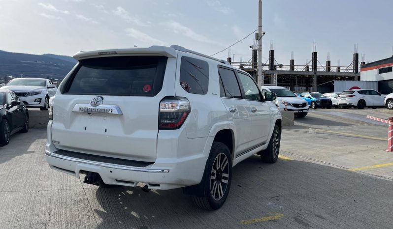 
								TOYOTA 4 RUNNER full									