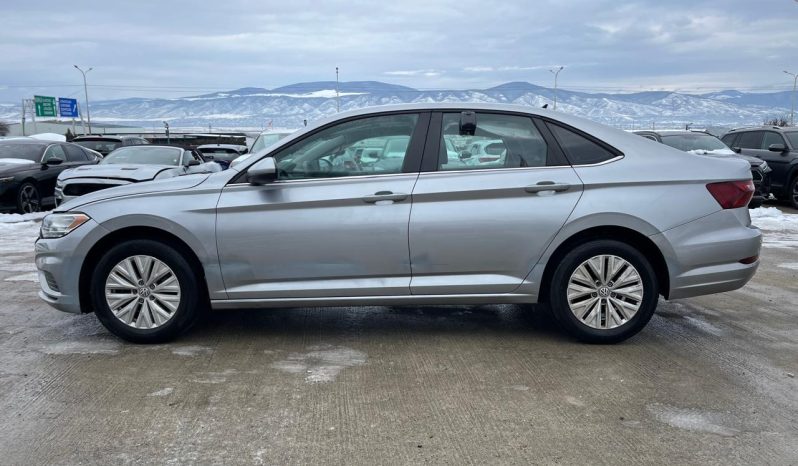 
								VOLKSWAGEN JETTA full									