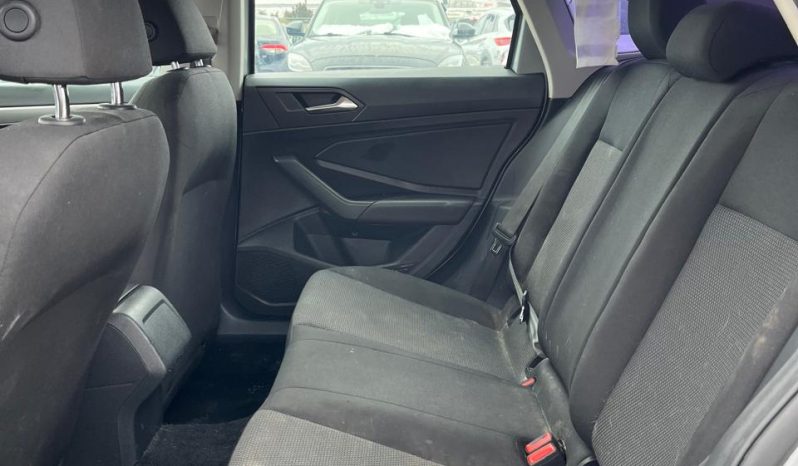 
								VOLKSWAGEN JETTA full									