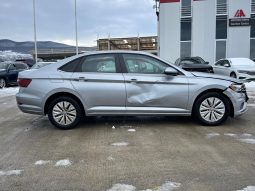 
										VOLKSWAGEN JETTA full									