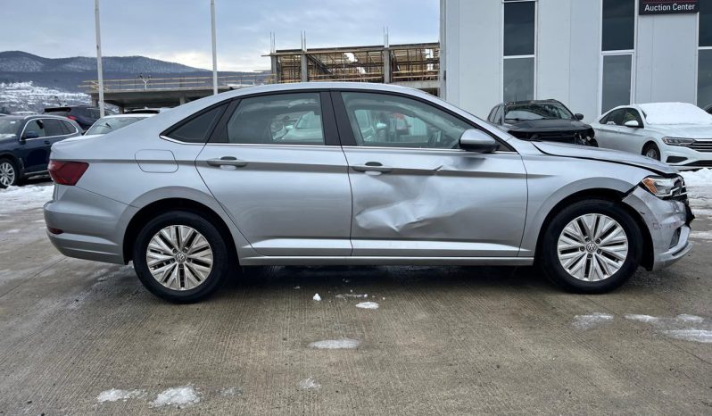 
								VOLKSWAGEN JETTA full									