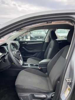 
										VOLKSWAGEN JETTA full									