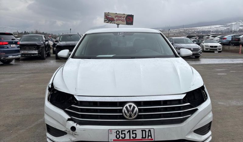 
								VOLKSWAGEN JETTA full									