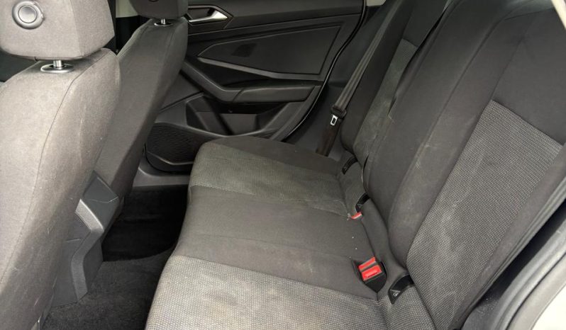 
								VOLKSWAGEN JETTA full									