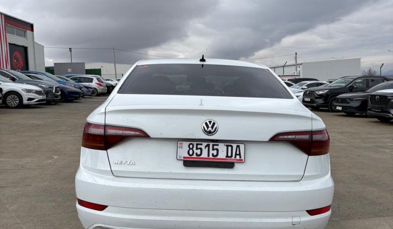 
								VOLKSWAGEN JETTA full									