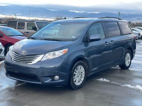 TOYOTA SIENNA