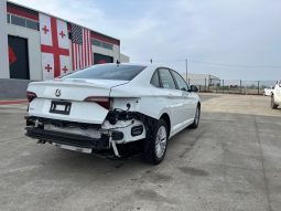 
										VOLKSWAGEN JETTA full									