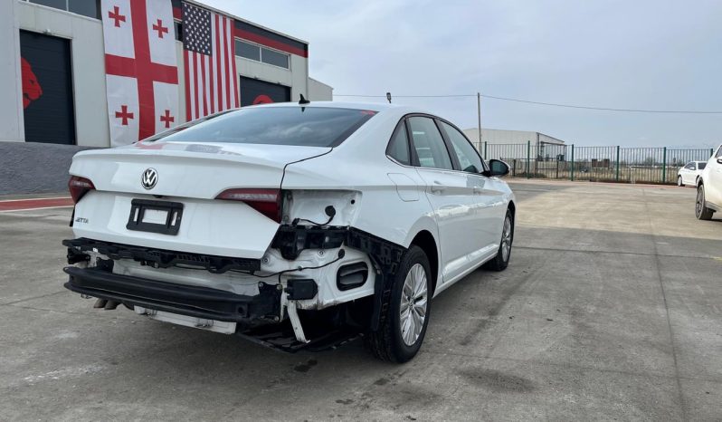 
								VOLKSWAGEN JETTA full									