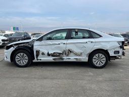 
										VOLKSWAGEN JETTA full									