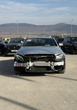 
										Mercedes-Benz full									