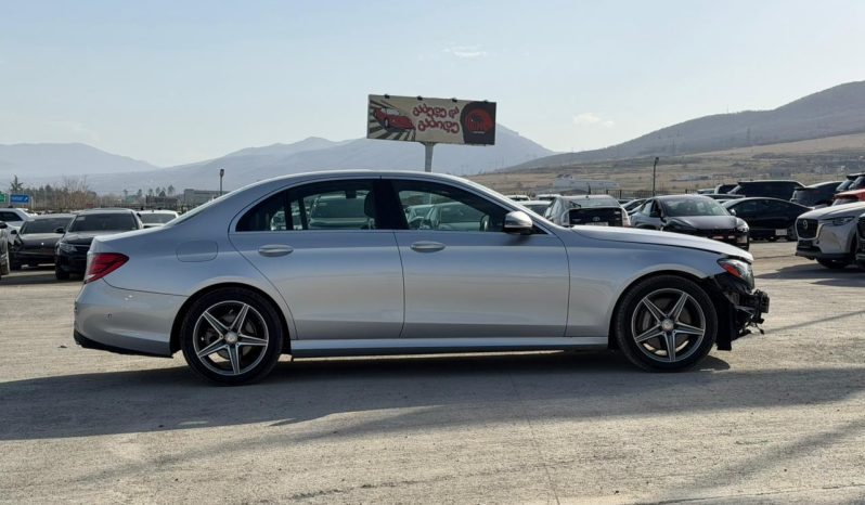 
								Mercedes-Benz full									