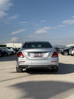 
										Mercedes-Benz full									