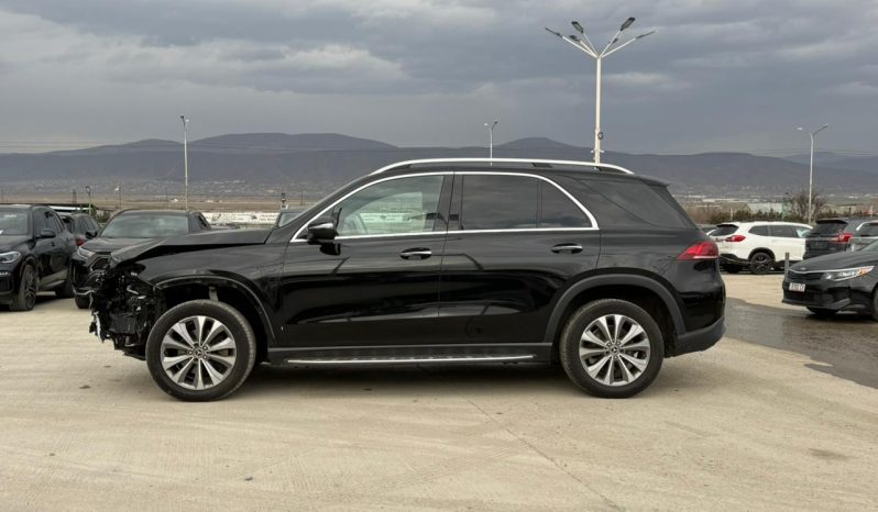 
								Mercedes-Benz GLE-Class full									