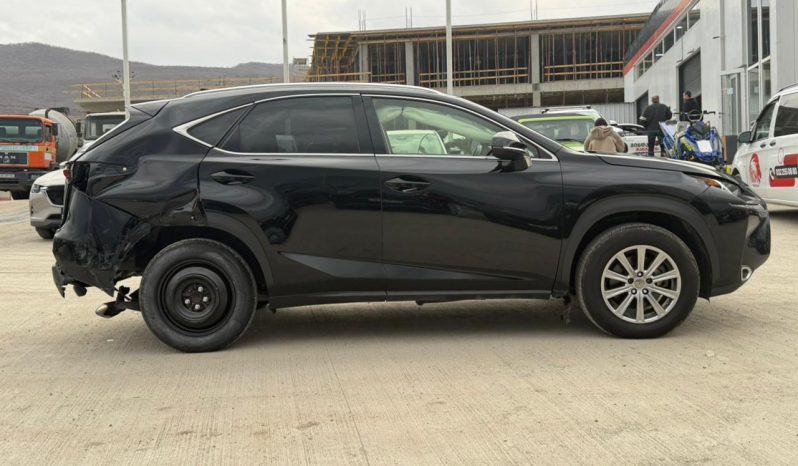 
								LEXUS NX 200 full									