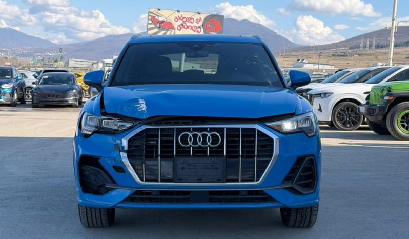 
								AUDI Q3 full									