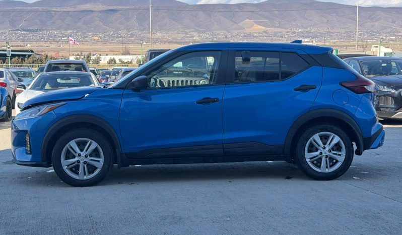 
								2021 Nissan Kicks full									