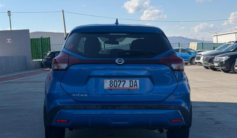 
								2021 Nissan Kicks full									