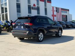 
										Toyota RAV4 full									