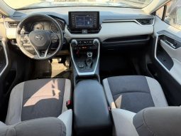 
										Toyota RAV4 full									
