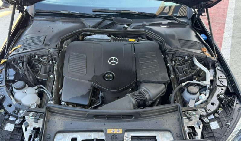 
								Mercedes C300 full									