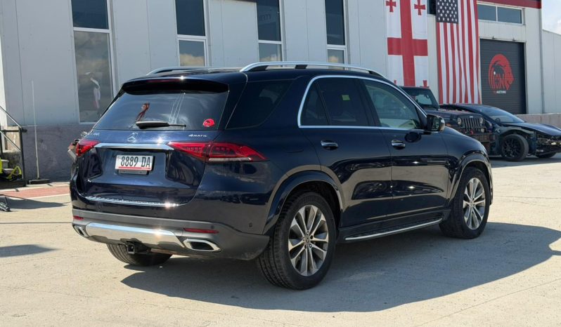 
								Mercedes-Benz GLE-Class full									