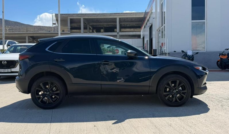 
								MAZDA CX-30 full									