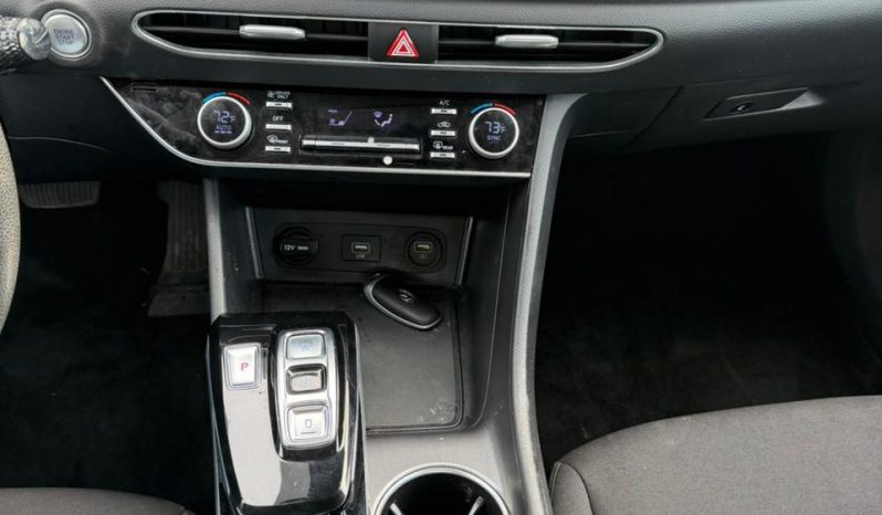 
								2021 Hyundai Sonata Hybrid full									