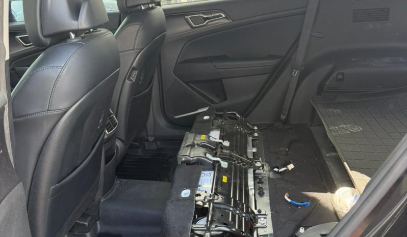
								Kia Sportage full									