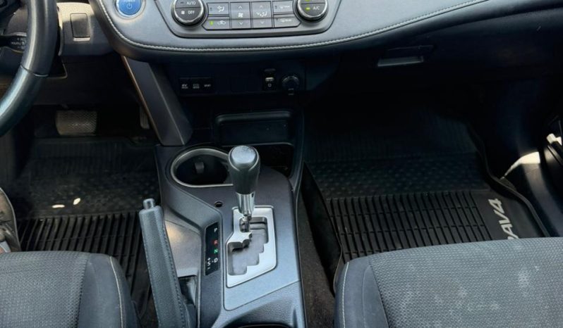 
								Toyota RAV4 full									