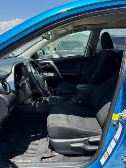 
										Toyota RAV4 full									