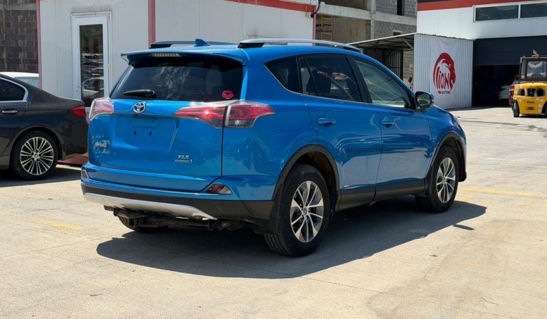 
								Toyota RAV4 full									