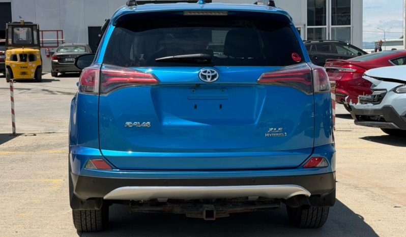 
								Toyota RAV4 full									