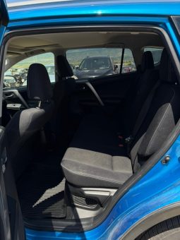 
										Toyota RAV4 full									
